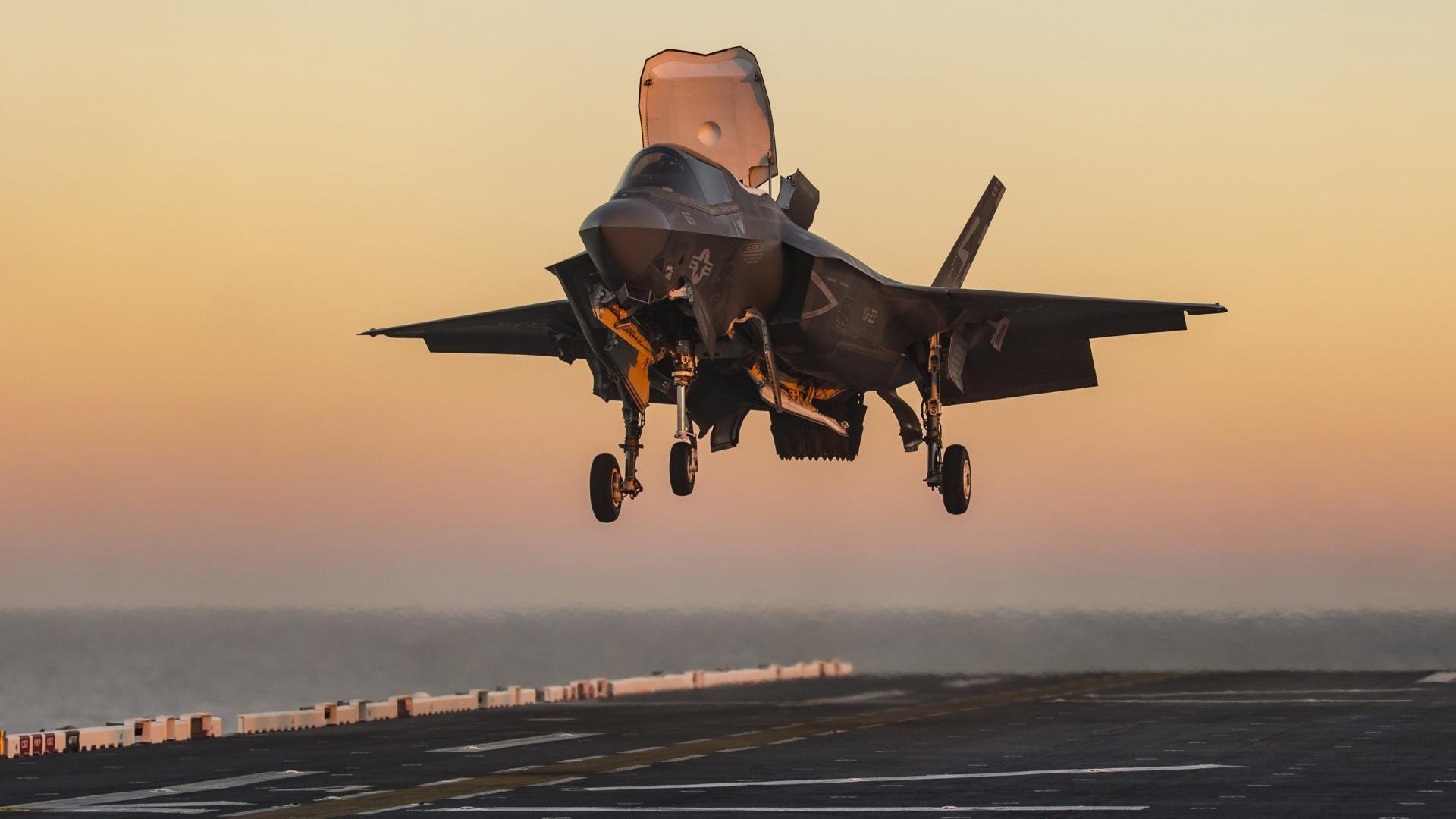 卡拉斯科独造三球刷新欧冠纪录，荷兰阿贾克斯主场7-0狂胜多特蒙德