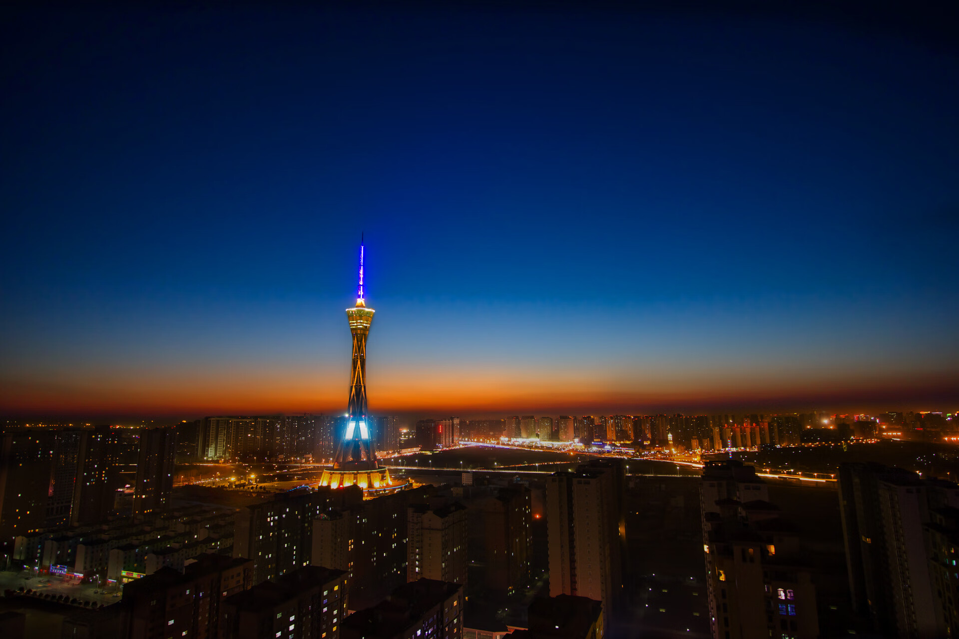 暗夜独行，当古巴比伦在绿茵崩塌—2026世界杯E组生死战侧记